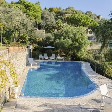Villa In Santa Margherita - Ligure With Private Pool - Sleeps 10 *