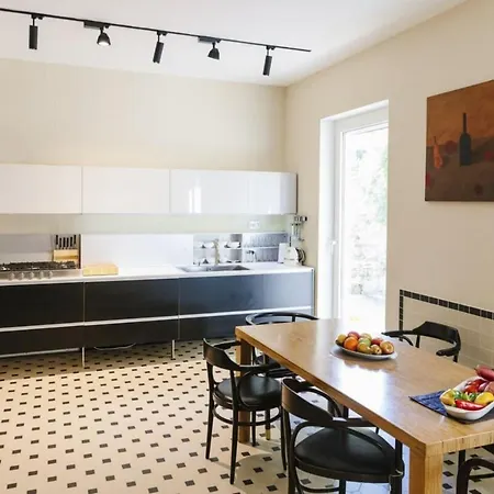 In Santa Margherita - Ligure With Private Pool - Sleeps 10 Villa